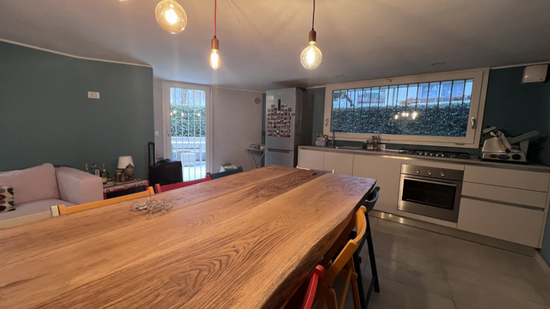 SS.TRINITA' A pochi minuti dalla piazzetta Buonarroti, splendida bifamiliare in orizzontale di ci...