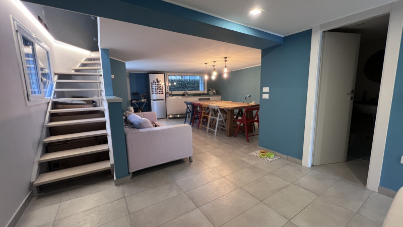 SS.TRINITA' A pochi minuti dalla piazzetta Buonarroti, splendida bifamiliare in orizzontale di ci...