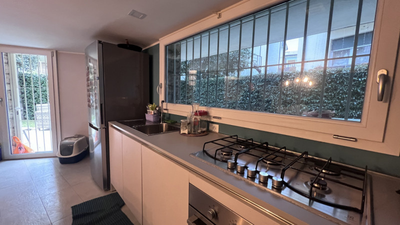 SS.TRINITA' A pochi minuti dalla piazzetta Buonarroti, splendida bifamiliare in orizzontale di ci...