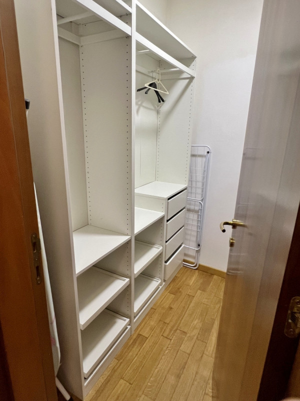 OTTIMO AMPIO MINI, BISERVIZI, BEN ARREDATO, COMPLETO DI ELETTRODOMESTICI E CON BEL TERRAZZO INTER...