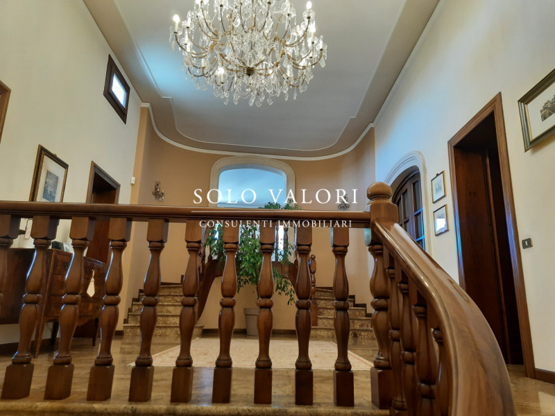 Rif. BC214 (m. /WhatsApp: +39 3939878704)

CASA SIGNORILE A BASSANO DEL GRAPPA

LOCALITÀ: Bassano...