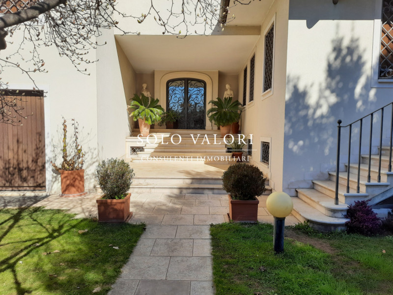 Rif. BC214 (m. /WhatsApp: +39 3939878704)

CASA SIGNORILE A BASSANO DEL GRAPPA

LOCALITÀ: Bassano...