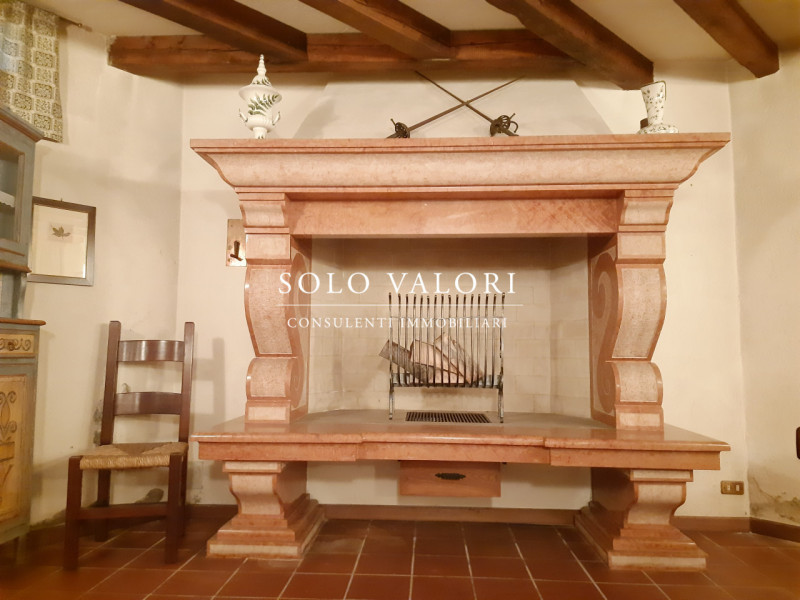 Rif. BC214 (m. /WhatsApp: +39 3939878704)

CASA SIGNORILE A BASSANO DEL GRAPPA

LOCALITÀ: Bassano...