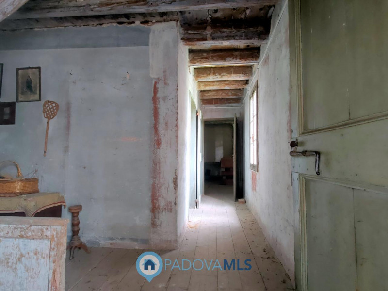 Immobile in esclusiva al Gruppo Padova MLS

ROVOLON - Bastia - In una posizione residenziale stra...