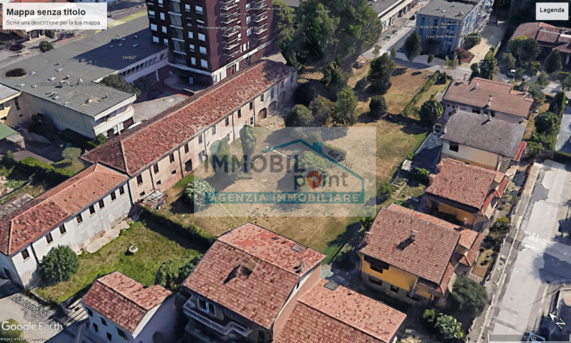 Nel cuore del rinomato quartiere Danovi a Tencarola di Selvazzano Dentro, presentiamo una straord...