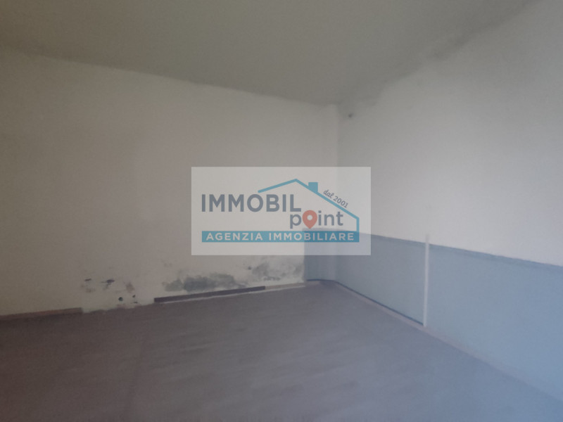 Nel cuore del rinomato quartiere Danovi a Tencarola di Selvazzano Dentro, presentiamo una straord...