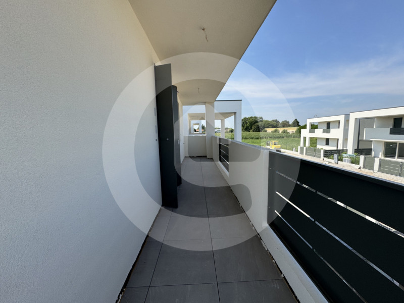 In vendita a Santa Giustina In Colle, nella zona di Fratte, proponiamo in vendita una splendida p...