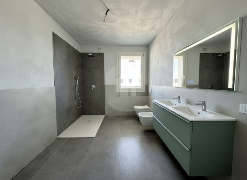 In vendita a Santa Giustina In Colle, nella zona di Fratte, proponiamo in vendita una splendida p...