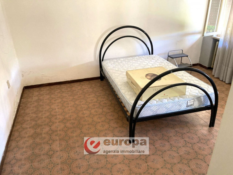 SETTECA'(VI), in posizione interna, Strada Paradiso, comoda a servizi e infrastrutture quali cent...