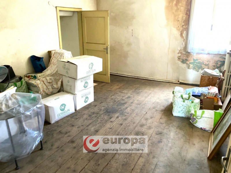 SETTECA'(VI), in posizione interna, Strada Paradiso, comoda a servizi e infrastrutture quali cent...