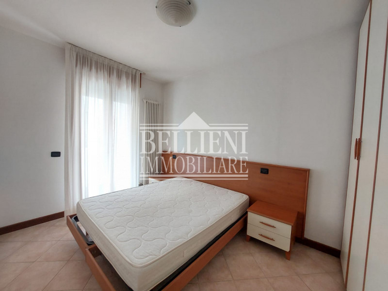 VIALE CRISPI: Grazioso mini situato in zona ben servita, inserito in un condominio di recente cos...