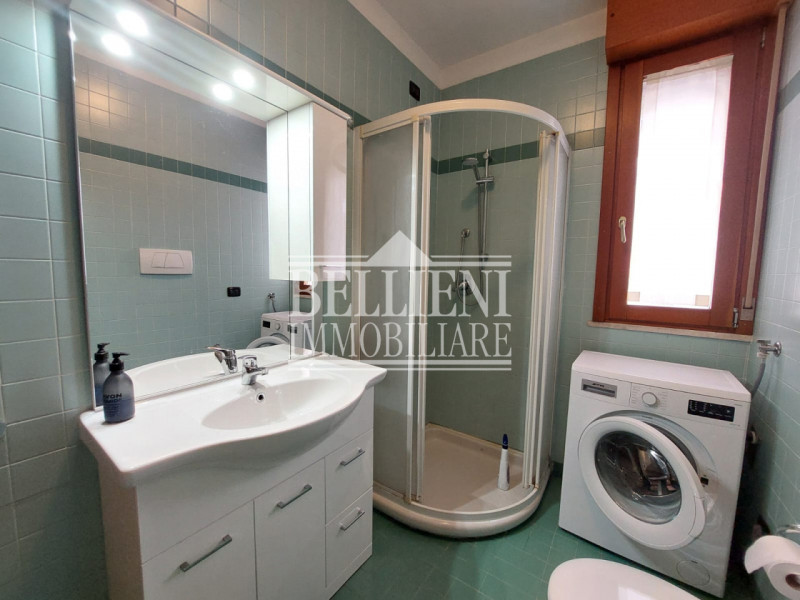 VIALE CRISPI: Grazioso mini situato in zona ben servita, inserito in un condominio di recente cos...