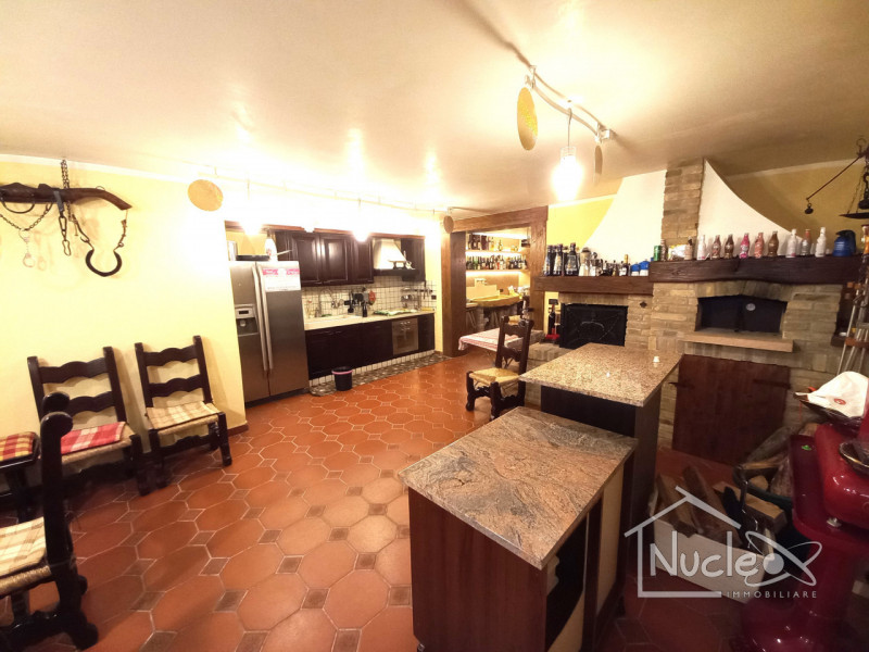 ABANO TERME: Nel prestigioso quartiere residenziale Pescarini comodo a tutti i servizi della citt...