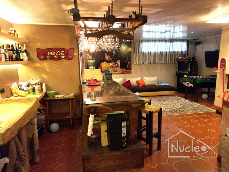 ABANO TERME: Nel prestigioso quartiere residenziale Pescarini comodo a tutti i servizi della citt...