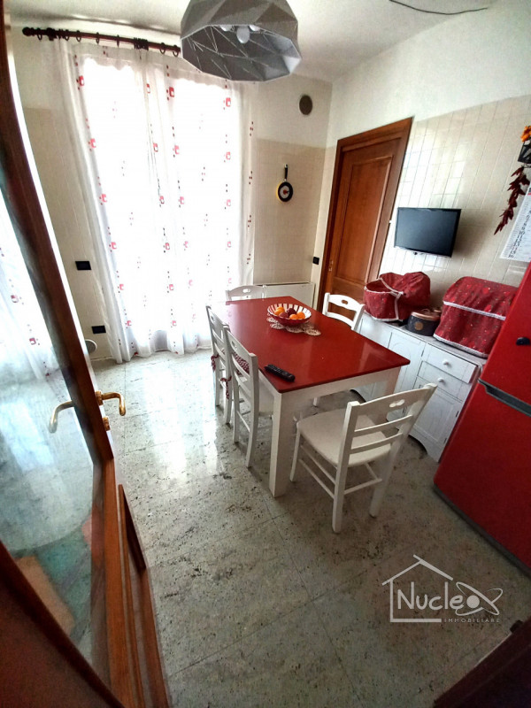 ABANO TERME: Nel prestigioso quartiere residenziale Pescarini comodo a tutti i servizi della citt...