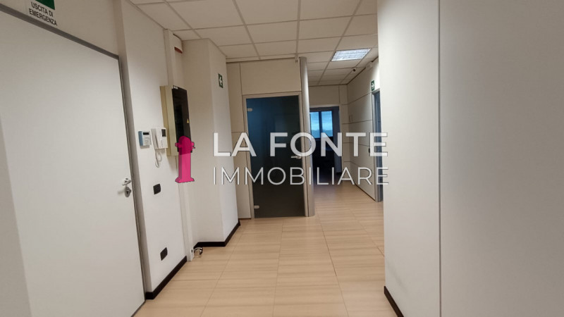 Camin Padova, Uffici in Business Centre Mq 360 Frazionabili, già suddivisi con pareti e pareti at...