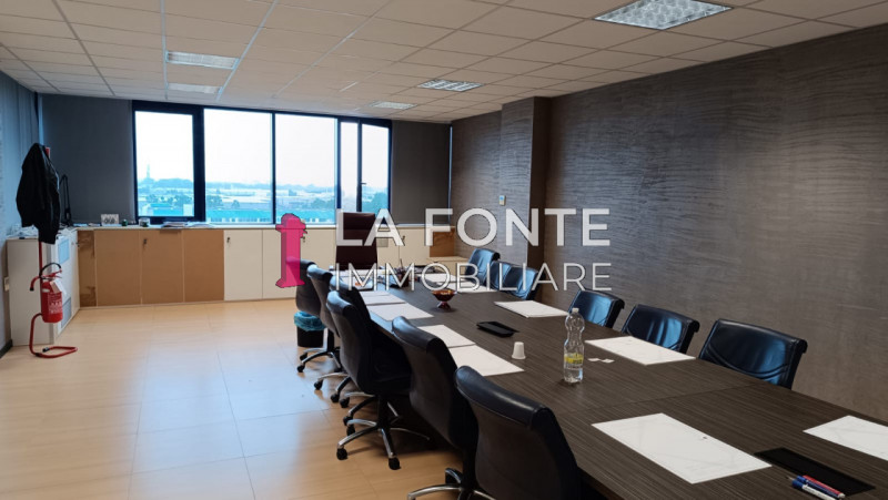 Camin Padova, Uffici in Business Centre Mq 360 Frazionabili, già suddivisi con pareti e pareti at...