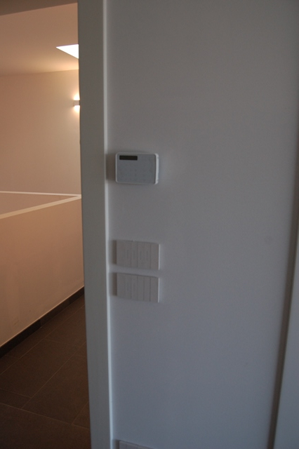 Proponiamo in esclusiva nella zona centrale di Peraga, un attico unico nel suo genere su un solo ...