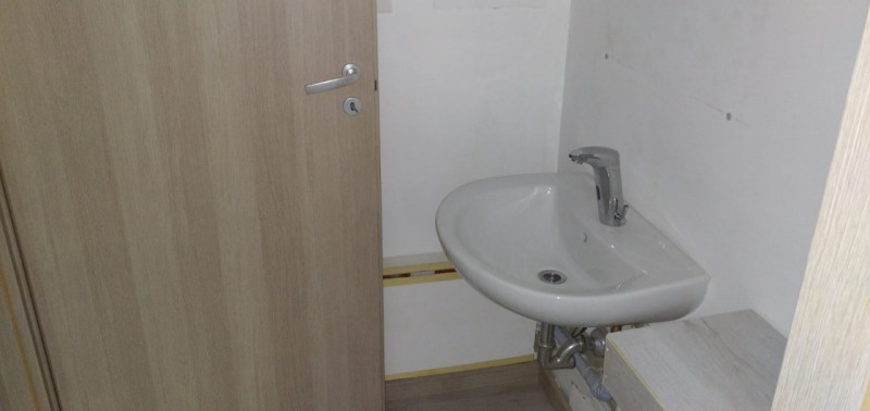 Scopri un'opportunità unica per avviare la tua attività commerciale nel centro di Monselice! Ques...