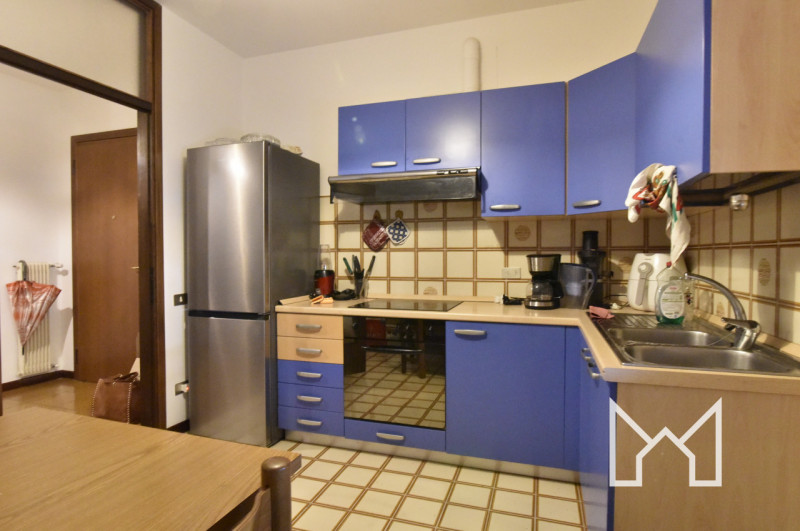 CENTRO STUDI- In zona comoda al centro e alle principali vie della città, proponiamo stanza in lo...