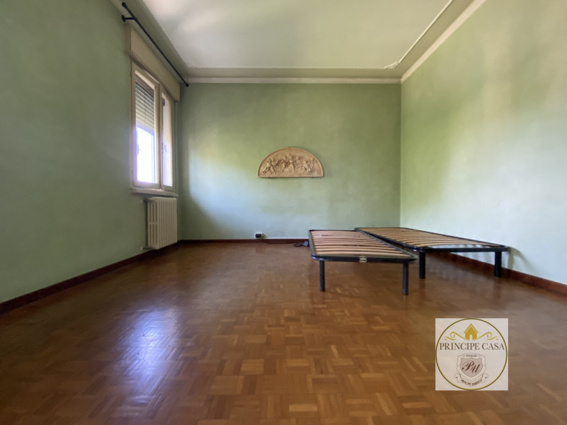 Riferimento: BM 258

A Megliadino San Vitale, in posizione comodissima alla viabilità, proponiamo...