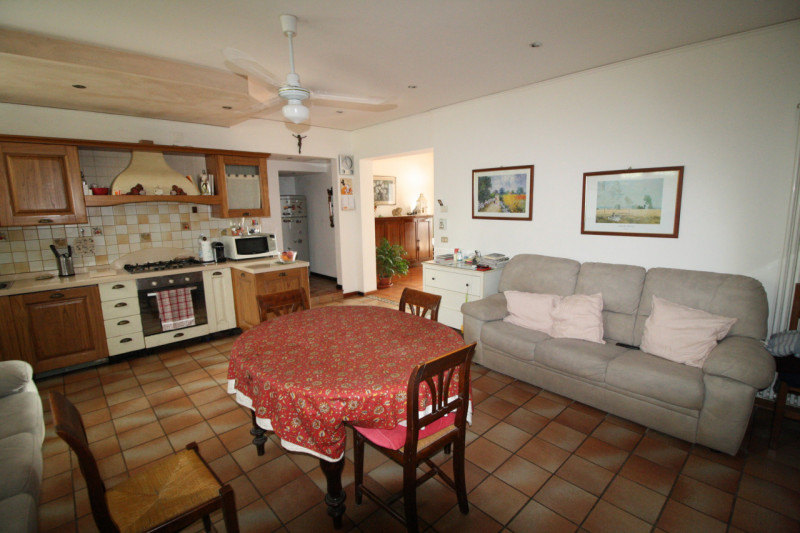 OPEN HOUSE SABATO - 21 Marzo 2026 - ore 10.00 - 12.00
Contattaci per prenotare la tua visita Libe...