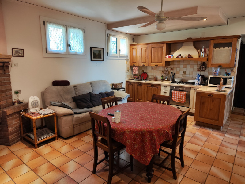 OPEN HOUSE SABATO - 21 Marzo 2026 - ore 10.00 - 12.00
Contattaci per prenotare la tua visita Libe...