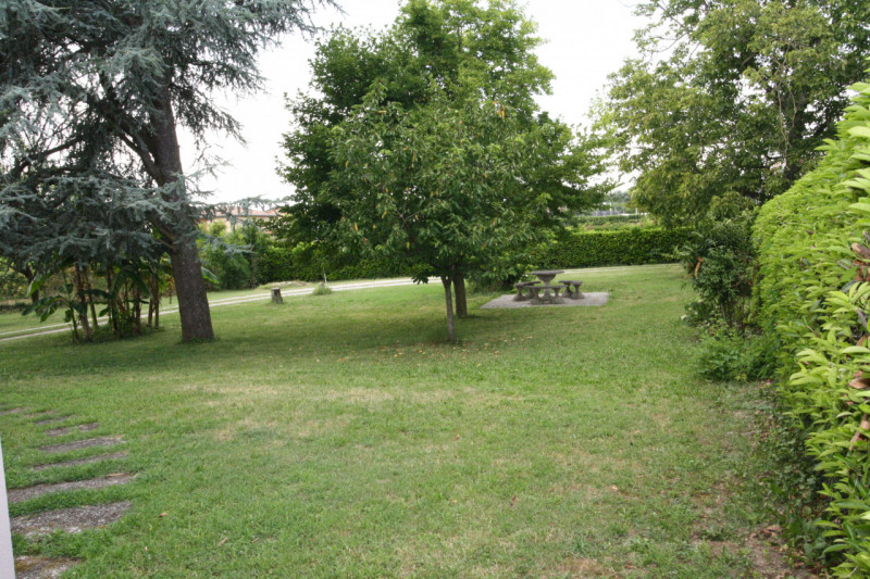 PADOVA -BRUSEGANA

Scopri questa splendida casa CON AMPIO GIARDINO, situata in una tranquilla zon...