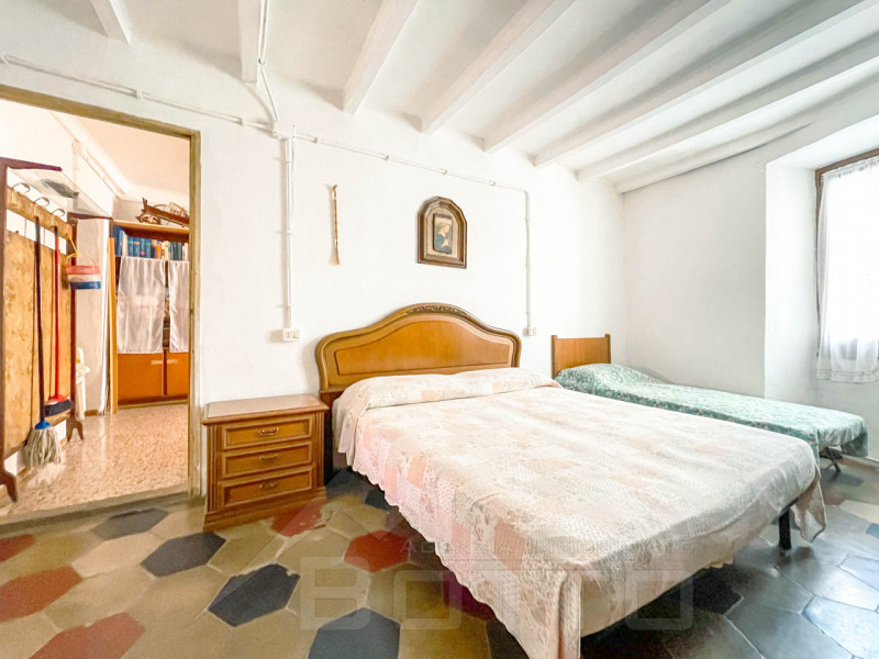 Apartment for Sale in Soriso, in a Courtyard House