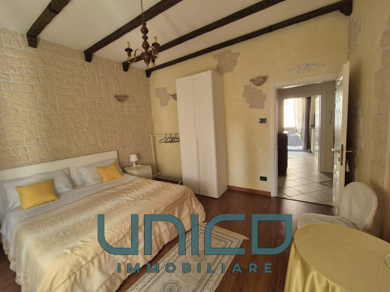 Padova - zona Arcella Sant'Antonino
DA SUBITO
Affittasi appartamento sito al primo piano senza as...