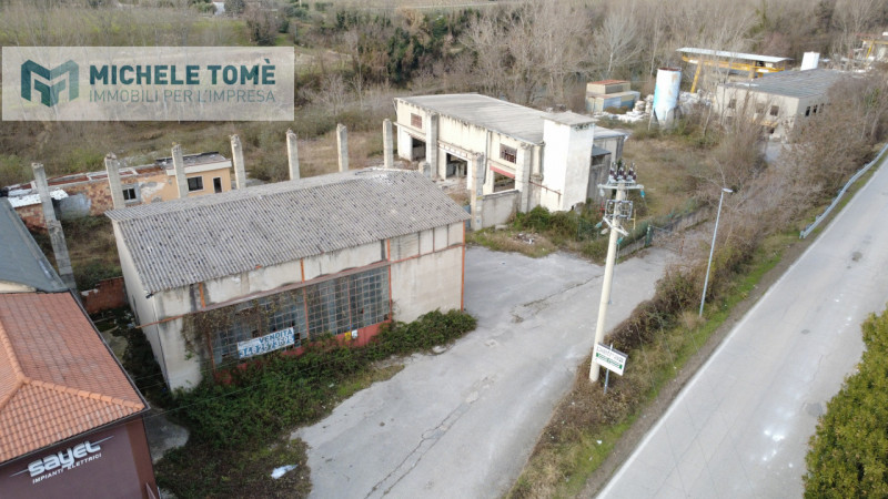 Dolcè Vendita Terreno artigianale