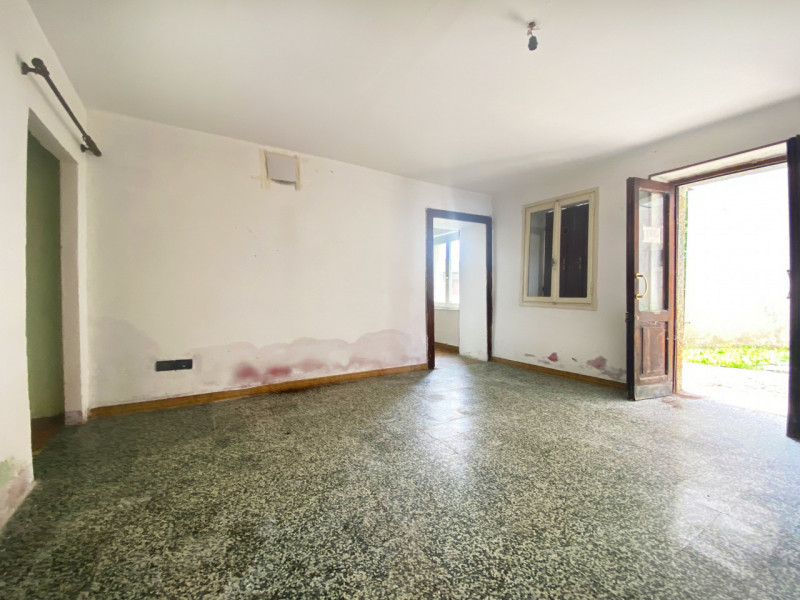 Sogni di vivere in un borgo collinare, immerso nella tranquillità della natura, ma con tutti i co...