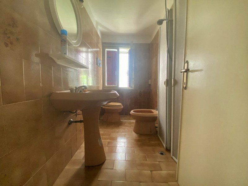 Sogni di vivere in un borgo collinare, immerso nella tranquillità della natura, ma con tutti i co...