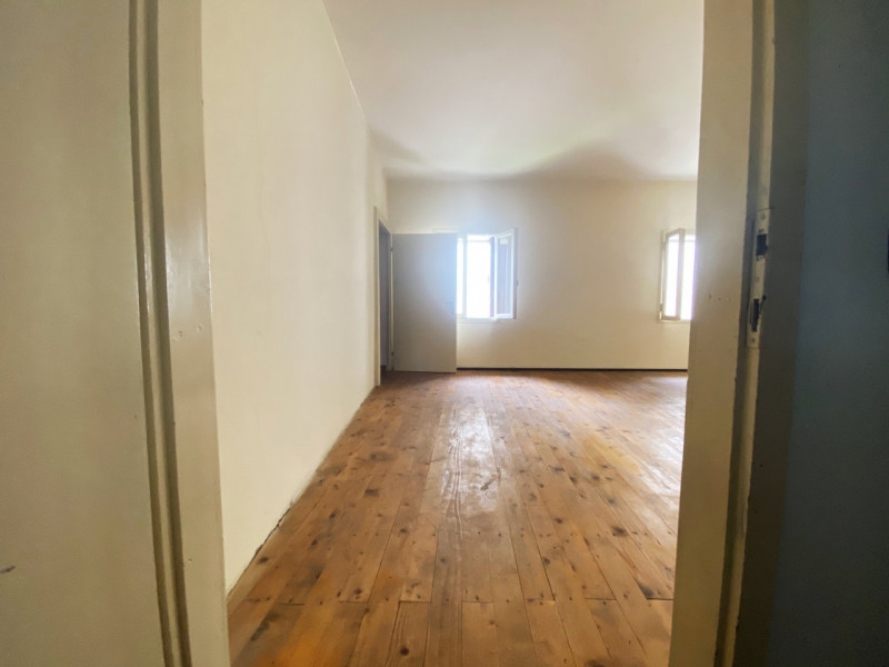 Sogni di vivere in un borgo collinare, immerso nella tranquillità della natura, ma con tutti i co...