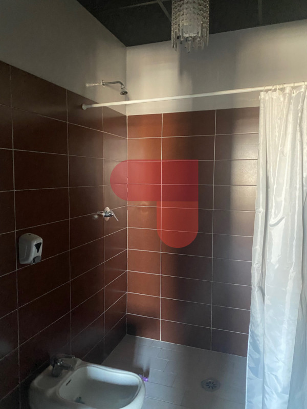 Vendesi complesso artigianale, industriale e commerciale nella zona industriale di Vicenza  a 300...