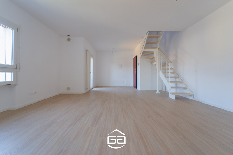 Stai cercando la casa dei tuoi sogni in un contesto esclusivo e raffinato? Abbiamo la soluzione p...