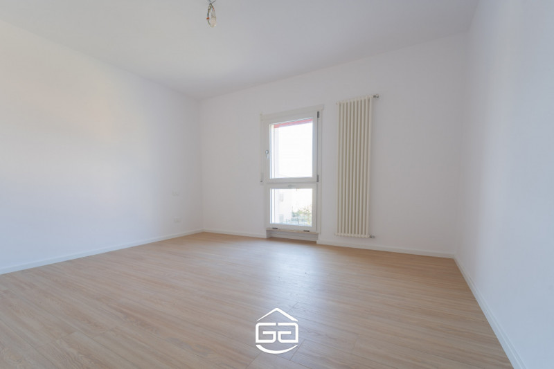 Stai cercando la casa dei tuoi sogni in un contesto esclusivo e raffinato? Abbiamo la soluzione p...