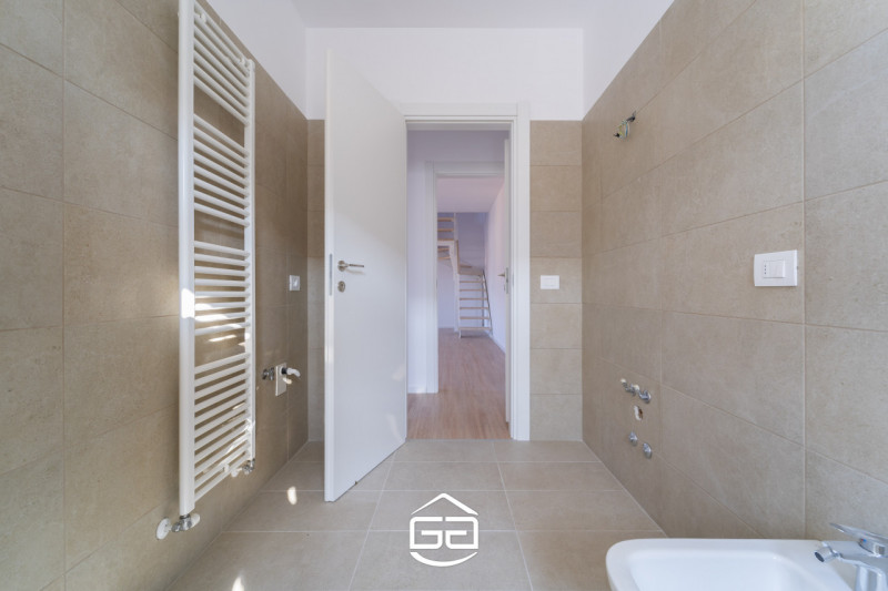 Stai cercando la casa dei tuoi sogni in un contesto esclusivo e raffinato? Abbiamo la soluzione p...