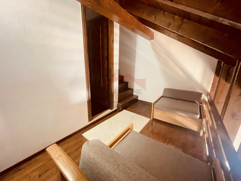 In vendita a Gallio un grazioso appartamento duplex di 65 mq. Situato in zona tranquilla, questo ...