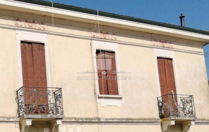 Villa indipendente ai piedi di Monte Berico – Rif. ORI001

In posizione strategica, proponiamo vi...