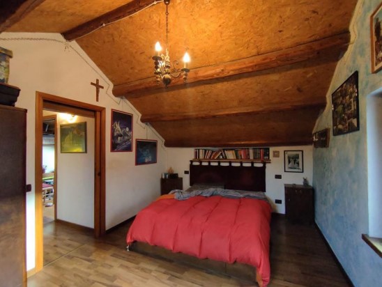 Rif. A.A.7-231

Vendita all'asta - abitazione su 3 livelli in data 3 febbraio 2026

Descrizione: ...