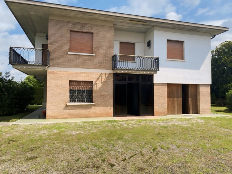 (Per INFO 3316190143) A Piombino Dese, in frazione Torreselle, proponiamo in vendita abitazione d...