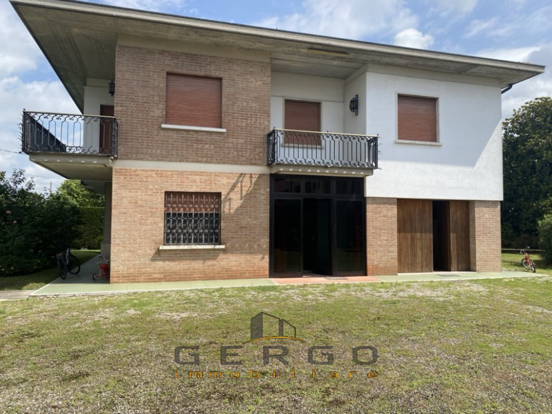 (Per INFO 3316190143) A Piombino Dese, in frazione Torreselle, proponiamo in vendita abitazione d...