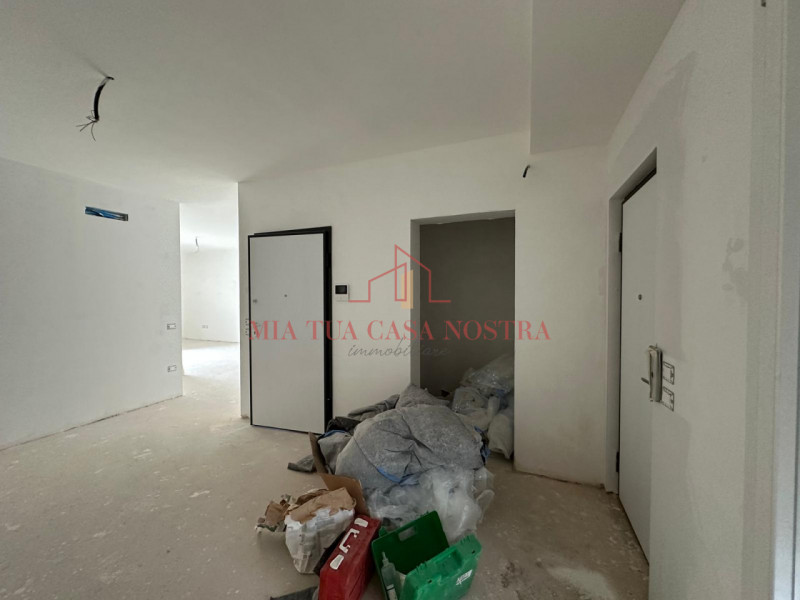 ABANO TERME: Appartamento all'ultimo piano in palazzina signorile con ascensore a chiave, si comp...