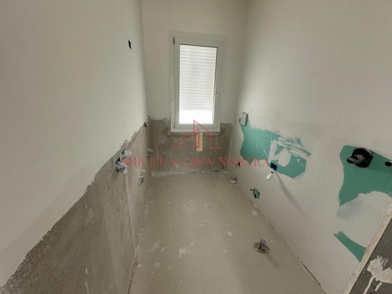 ABANO TERME: Appartamento all'ultimo piano in palazzina signorile con ascensore a chiave, si comp...