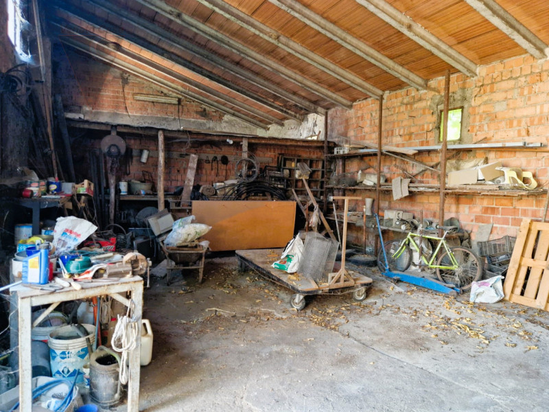 A brevissima distanza da Anguillara Veneta ed Agna, proponiamo immobili con una superficie totale...