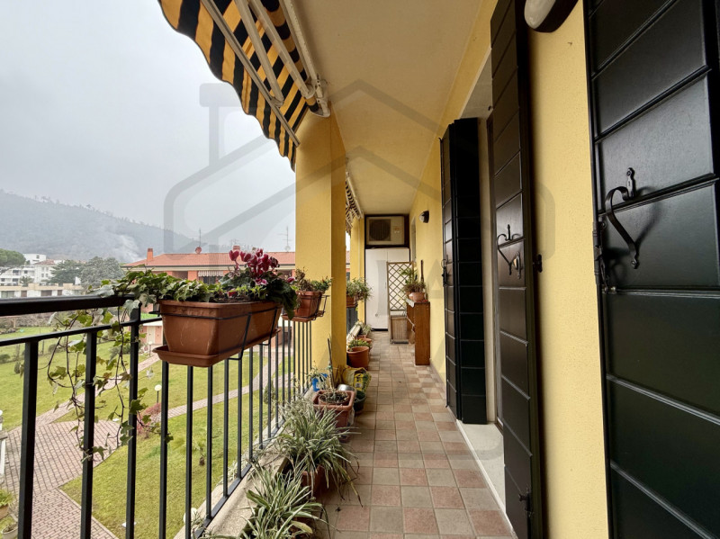 MONTEORTONE DI TEOLO – In una splendida e tranquilla zona verdeggiante, al confine tra Abano Term...