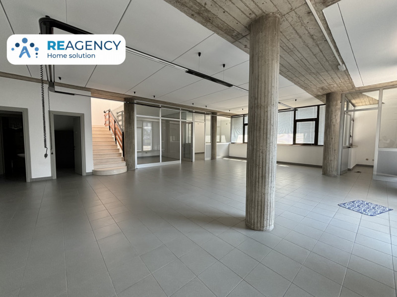 BRENDOLA

HAI UN' ATTIVITA COMMERCIALE E SEI ALLA RICERCA DI UN CAPANNONE CON AMPI UFFICI AD USO ...