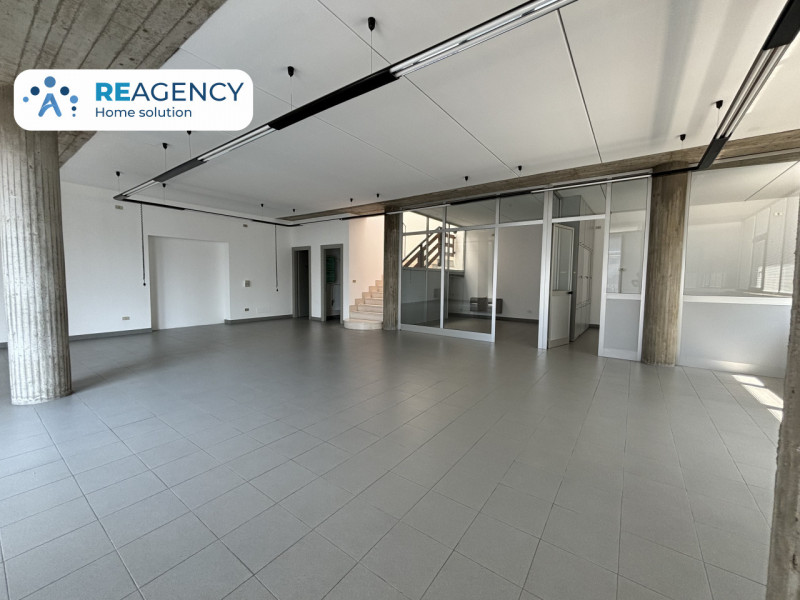 BRENDOLA

HAI UN' ATTIVITA COMMERCIALE E SEI ALLA RICERCA DI UN CAPANNONE CON AMPI UFFICI AD USO ...