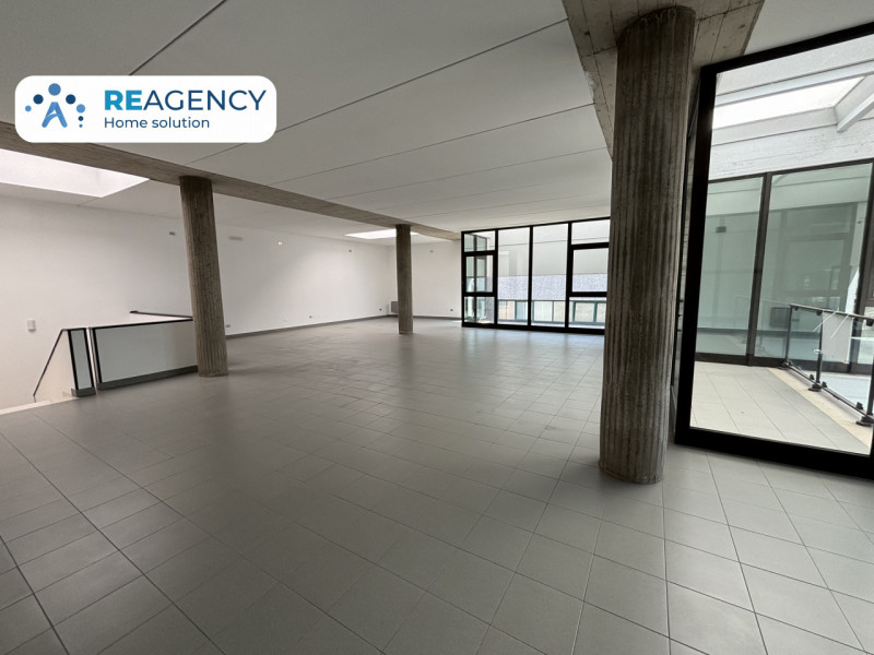 BRENDOLA

HAI UN' ATTIVITA COMMERCIALE E SEI ALLA RICERCA DI UN CAPANNONE CON AMPI UFFICI AD USO ...